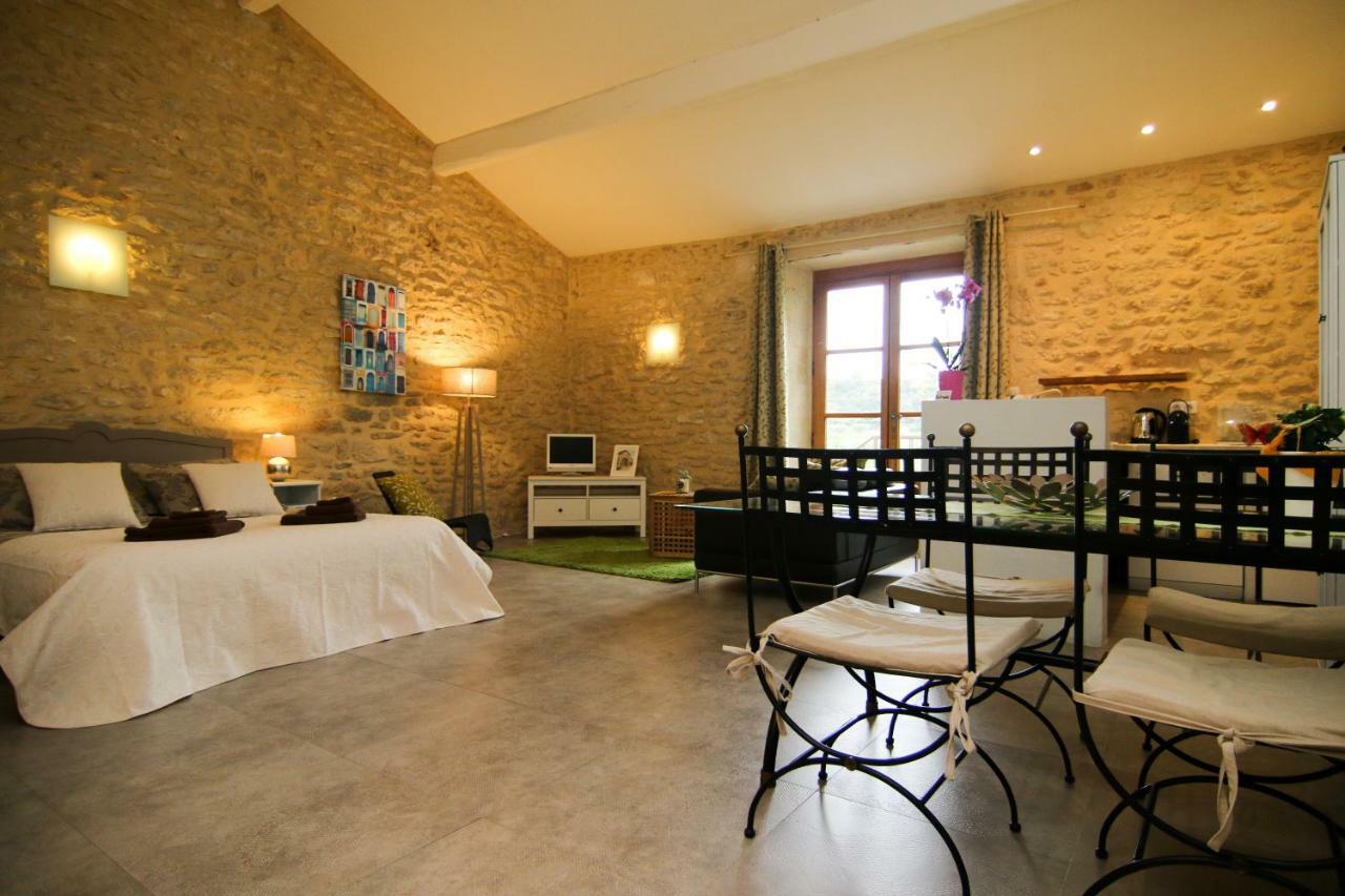 Mas De La Rivoire B&B Villevieille Εξωτερικό φωτογραφία
