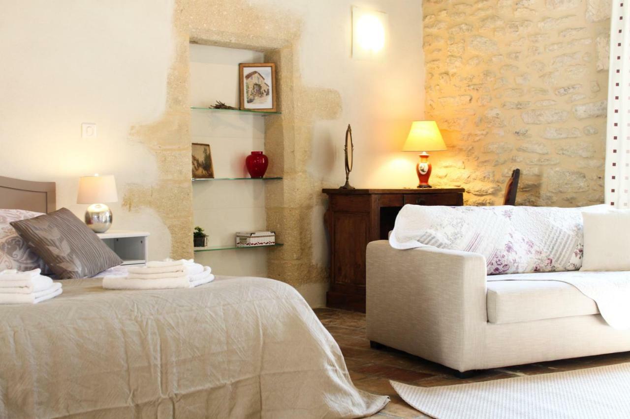 Mas De La Rivoire B&B Villevieille Εξωτερικό φωτογραφία