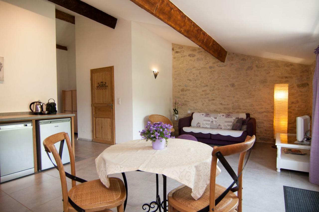 Mas De La Rivoire B&B Villevieille Εξωτερικό φωτογραφία